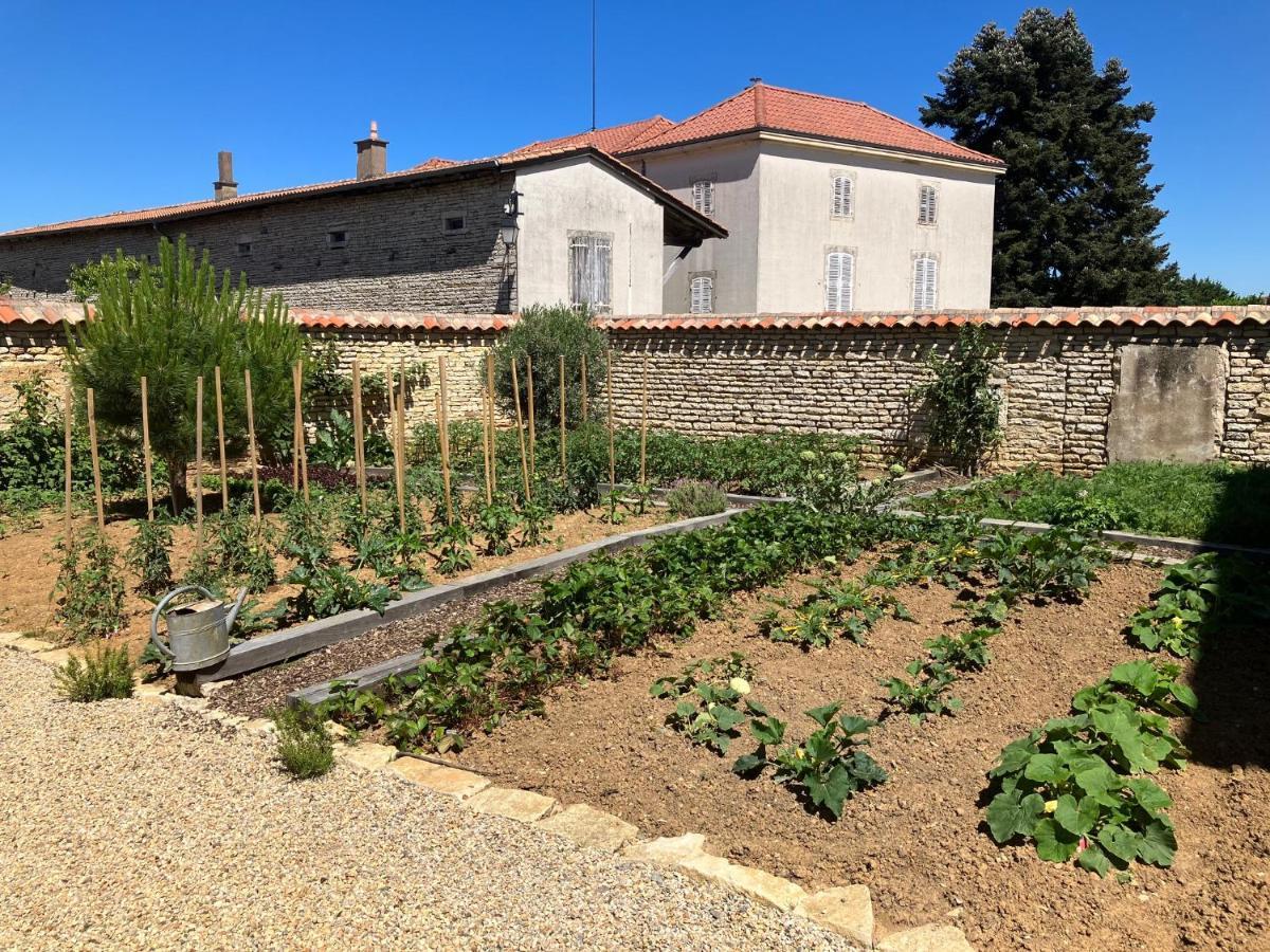 Le Clos De Quintaine Chambres d'Hôtes Clessé Exterior foto