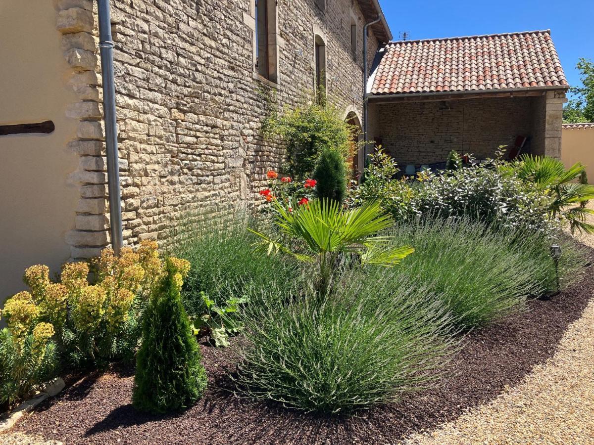 Le Clos De Quintaine Chambres d'Hôtes Clessé Exterior foto